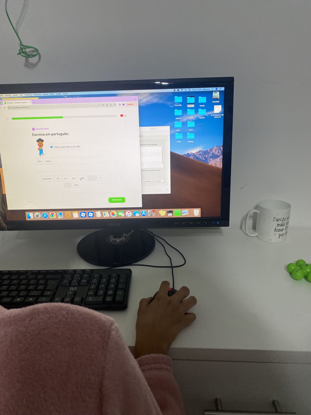 Crianças em atividade do Projeto Florescer